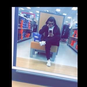 Meet your Posher, Jason